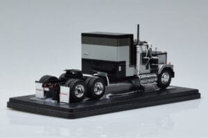 GMC General Silver Black IXO 1:43 TR117 Diecast - image 2 of 6