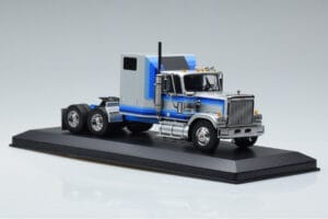 GMC General Silver IXO 1:43 TR079 Diecast - image 4 of 6