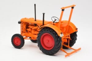 Hanomag R28 Farm Tractor Minichamps 1:18 109153072 Diecast - image 5 of 6