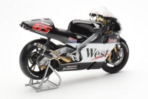Honda NSR500 West Honda Pons #65 L. Capirossi 500cc World Championship 2001 Minichamps 1:12 122016165 Diecast - image 3 of 4