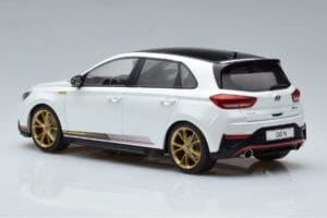 Hyundai i30 N PD Atlas White MCG 1:18 MCG18376 Diecast - image 5 of 6