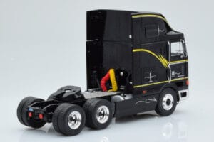 International Eagle Cabover Black IXO 1:43 TR169 Diecast - image 2 of 5