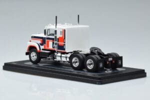 International Transtar 4300 White IXO 1:43 TR153 Diecast - image 5 of 6