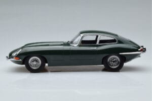 Jaguar E-Type Series 1 British Racing Green KK-Scale 1:18 KKDC180431 Diecast - image 3 of 6