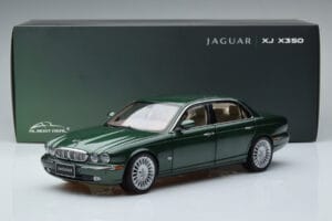 Jaguar XJ6 X350 Racing Green Almost Real 1:18 810502 Diecast - image 13 of 13
