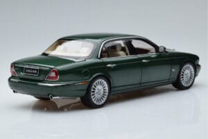 Jaguar XJ6 X350 Racing Green Almost Real 1:18 810502 Diecast - image 3 of 13