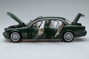 Jaguar XJ6 X350 Racing Green Almost Real 1:18 810502 Diecast - image 4 of 13