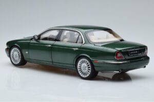 Jaguar XJ6 X350 Racing Green Almost Real 1:18 810502 Diecast - image 7 of 13
