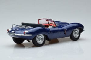 Jaguar XKSS Blue AUTOart 1:18 73510 Diecast - image 3 of 9