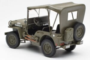 Jeep Willys With Canvas Top UT Models 1:18 180149002 Diecast - image 5 of 6