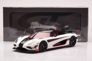 Koenigsegg Agera RS Arctic White GT Spirit 1:18 GT877 Resin - image 6 of 6