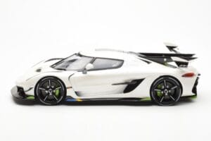 Koenigsegg Jesko Attack White GT Spirit 1:18 GT389 Resin - image 3 of 6