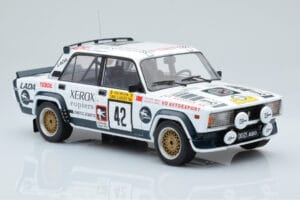 Lada 2105 VFTS #42 S. Brundza Rally 1000 Lakes 1984 IXO 1:18 18RMC146 Diecast - image 4 of 6