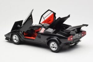 Lamborghini Countach LP 5000 Quattrovalvole Black Kyosho 1:18 08320BK Diecast - image 5 of 8