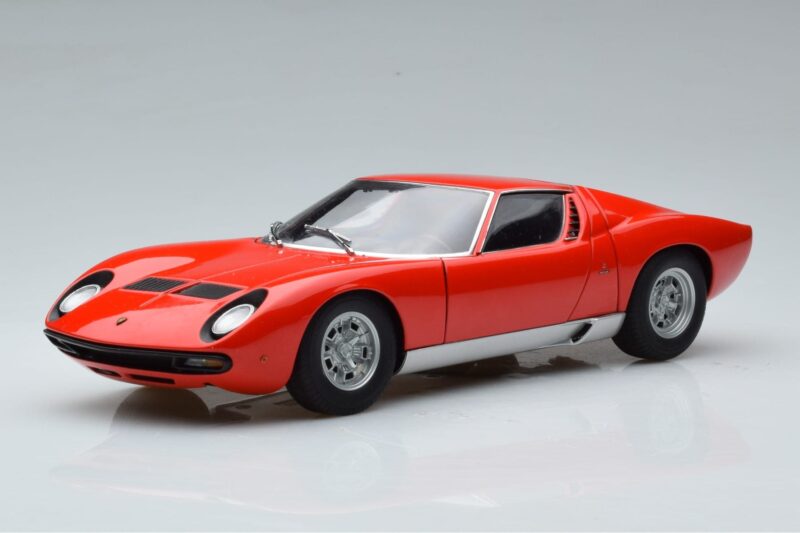 Lamborghini Miura SV Red AUTOart 1:18 Lamborghini Miura SV Red AUTOart 1:18 74543 Diecast