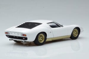 Lamborghini Miura SV White AUTOart 1:18 74544 Diecast - image 3 of 8