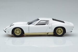 Lamborghini Miura SV White AUTOart 1:18 74544 Diecast - image 5 of 8