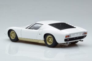 Lamborghini Miura SV White AUTOart 1:18 74544 Diecast - image 7 of 8