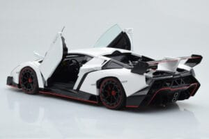 Lamborghini Veneno White AUTOart 1:18 74507 Diecast - image 3 of 8