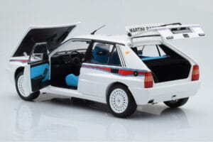Lancia Delta HF Integrale 6 White Kyosho 1:18 08344E Diecast - image 3 of 8