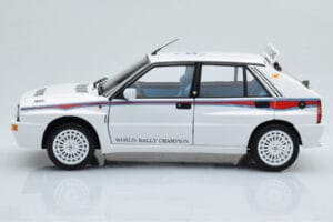 Lancia Delta HF Integrale 6 White Kyosho 1:18 08344E Diecast - image 5 of 8