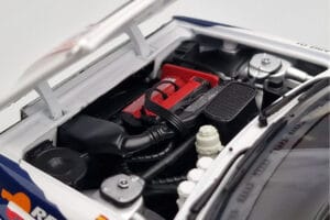 Lancia Delta HF Integrale Evoluzione #2 C. Sainz / L. Moya Tour de Corse 1993 Kyosho 1:18 08348J Diecast - image 8 of 9