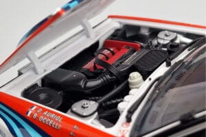 Lancia Delta HF Integrale Evoluzione #3 D. Auriol / B. Occelli Tour de Corse 1992 Kyosho 1:18 08348H Diecast - image 8 of 9