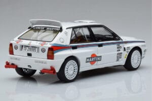 Lancia Delta HF Integrale Evoluzione Test Car Kyosho 1:18 08348G Diecast - image 3 of 9