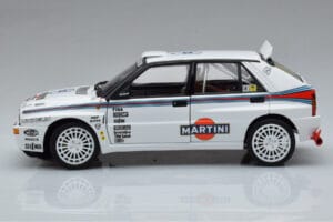 Lancia Delta HF Integrale Evoluzione Test Car Kyosho 1:18 08348G Diecast - image 4 of 9