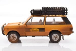 Land Rover Defender 90 Camel Trophy Sumatra 1981 Almost Real 1:18 810107 Diecast - image 4 of 8