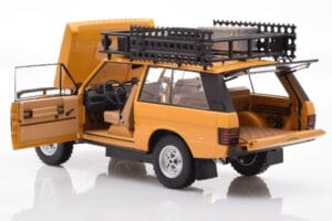 Land Rover Range Rover Camel Trophy Papua New Guinea 1982 Almost Real 1:18 810106 Diecast - image 5 of 8