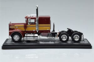 Marmon CHDT Red Gold IXO 1:43 TR157 Diecast - image 3 of 6
