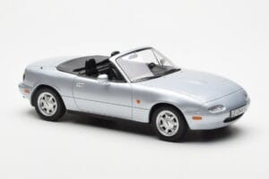 Mazda MX-5 NA Silver Norev 1:18 188023 Diecast - image 5 of 7