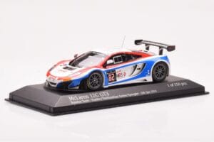 McLaren 12C GT3 #82 Russian Team A. Vasiliev / D. Vasiliauskas / M. Asmer / B. Spengler Spa 24 Hours 2014 Minichamps 1:43 437 - image 2 of 4