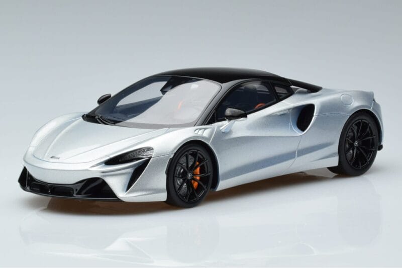 McLaren Artura Silver GT Spirit 1:18 GT873 Resin