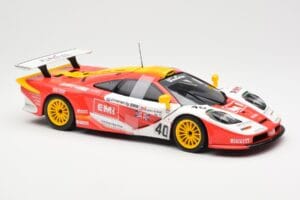 McLaren F1 GTR #40 J. O'Rourke / M. Sugden / P. Auberlein EMI 24 Hours of Le Mans 1996 UT Models 1:18 39820 Diecast - image 4 of 6