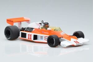 McLaren M23 #11 J. Hunt F1 World Champion 1976 MCG 1:18 MCG18612F Diecast - image 4 of 6