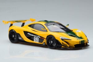McLaren P1 GTR Yellow With Green Stripes AUTOart 1:18 81544 Composite - image 5 of 7