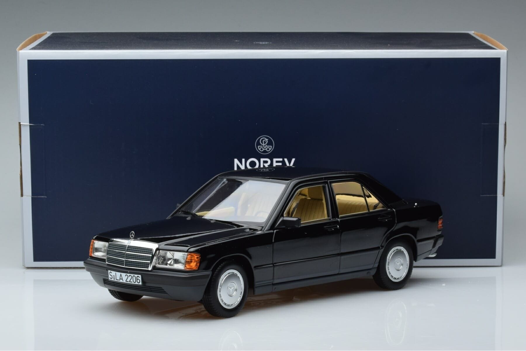 Norev Mercedes 190 E W201 Limited Edition 1:18