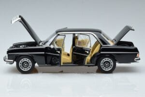 Mercedes 200 W115 Limited Edition Norev 1:18 183775 Diecast - image 4 of 8