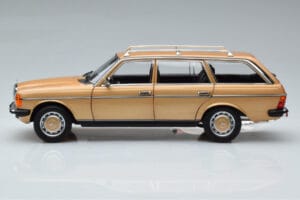 Mercedes 200T S123 Beige Norev 1:18 183738 Diecast - image 5 of 9