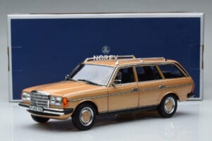 Mercedes 200T S123 Beige Norev 1:18 183738 Diecast - image 9 of 9
