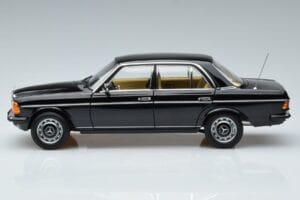 Mercedes 230E W123 Limited Edition Norev 1:18 183711 Diecast - image 5 of 8