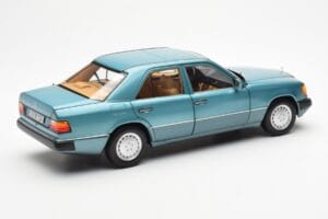 Mercedes 230E W124 Beryl Metallic Dealer Edition Norev 1:18 B66040698 Diecast - image 3 of 8