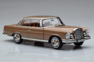 Mercedes 250 SE Coupe W111 Gold Metallic Norev 1:18 183759 Diecast - image 5 of 7