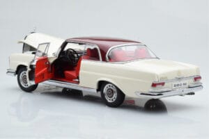 Mercedes 280 SE W108 White AUTOart 1:18 76287 Diecast - image 3 of 8