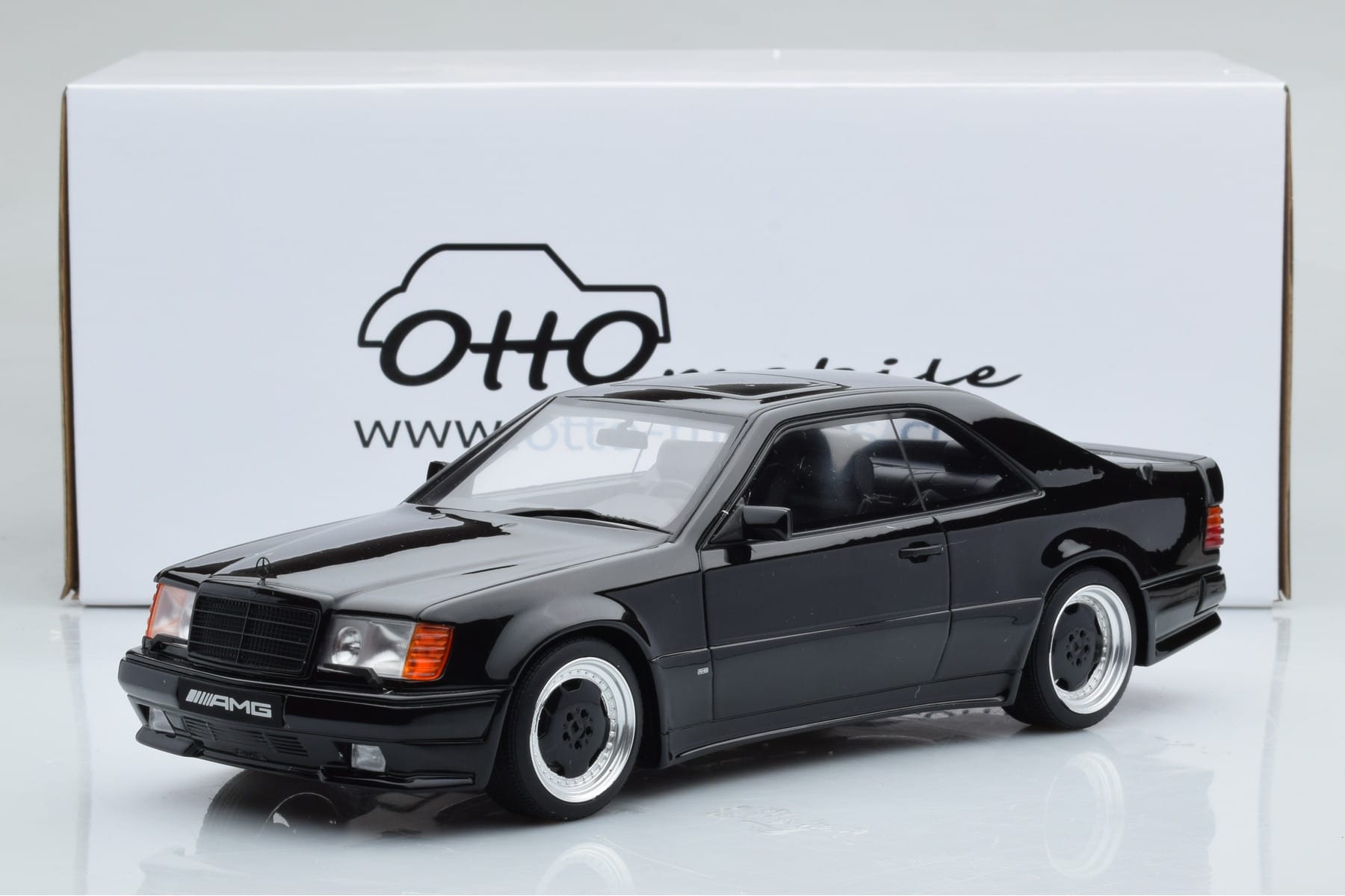 Mercedes 300 CE C124 AMG The Hammer Black Otto 1:18