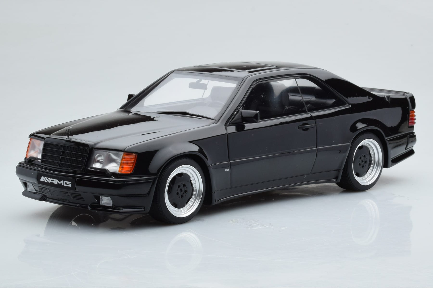 Otto Mercedes 300 CE AMG Hammer 1:18 Black Resin