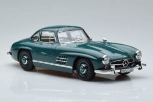 Mercedes 300 SL W198 Gullwing Green Norev 1:18 183851 Diecast - image 5 of 7