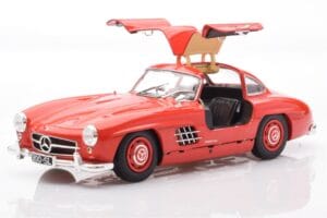 Mercedes 300 SL W198 Gullwing Red Minichamps 1:18 110037211 Diecast - image 2 of 8